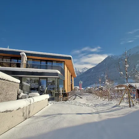 Luxury Apartment With Balcony And Access To Sauna Lejlighed