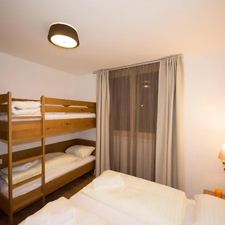 Lejlighed Luxury Apartment With Balcony And Access To Sauna