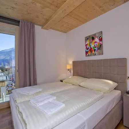 Luxury Apartment With Balcony And Access To Sauna *