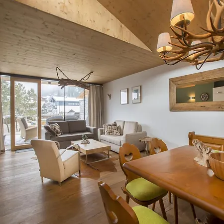 Lejlighed Luxury Apartment With Balcony And Access To Sauna