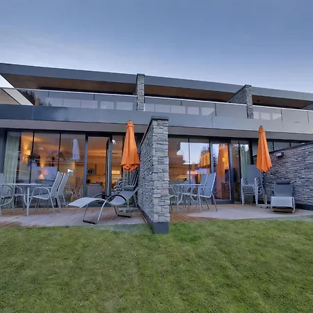 Lejlighed Luxury Apartment With Balcony And Access To Sauna