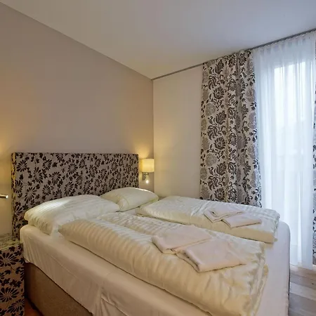 Lejlighed Luxury Apartment With Balcony And Access To Sauna *