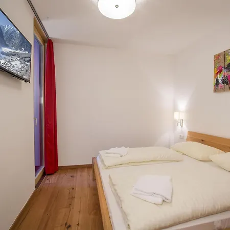 Lejlighed Luxury Apartment With Balcony And Access To Sauna *