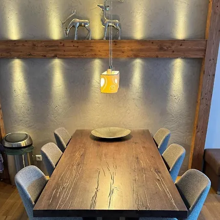 Lejlighed Luxury Apartment With Balcony And Access To Sauna Neukirchen am Großvenediger