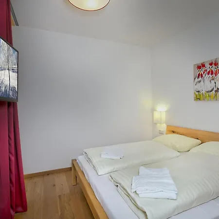 Luxury Apartment With Balcony And Access To Sauna *